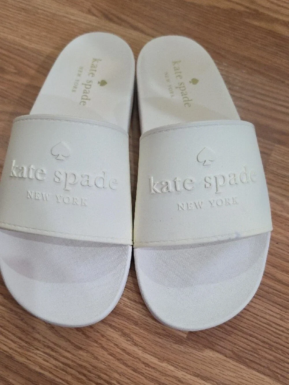 Kate Spade Off-WhiteNew York Sunny E mbossed Slide Sandals- Size 10